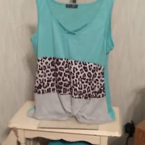 COEUR VOGUE Med Blue with Grey Leopard Design Tank Top